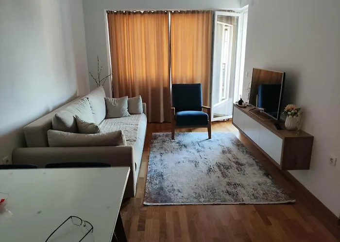 Апартаменти Station - Modern & Cozy Скоп'є