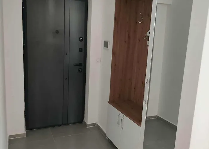 Station - Modern & Cozy Апартаменти *