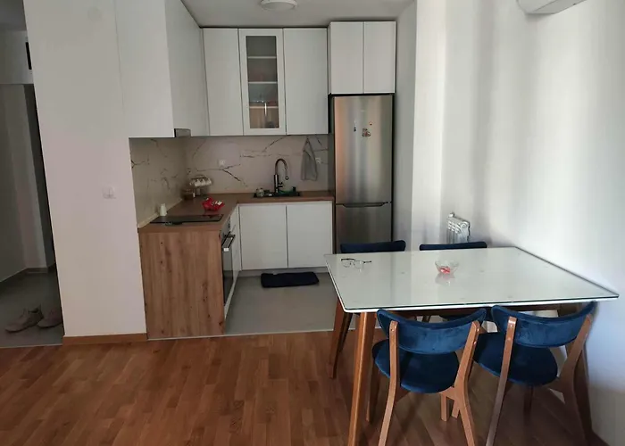 Station - Modern & Cozy * Скоп'є