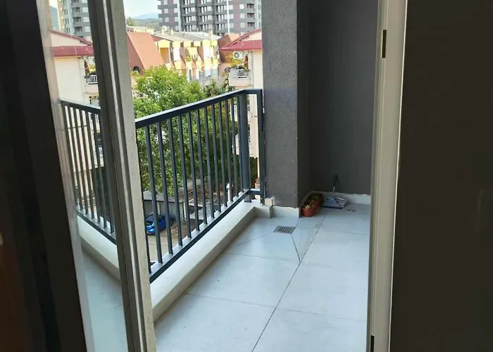 Апартаменти Station - Modern & Cozy *